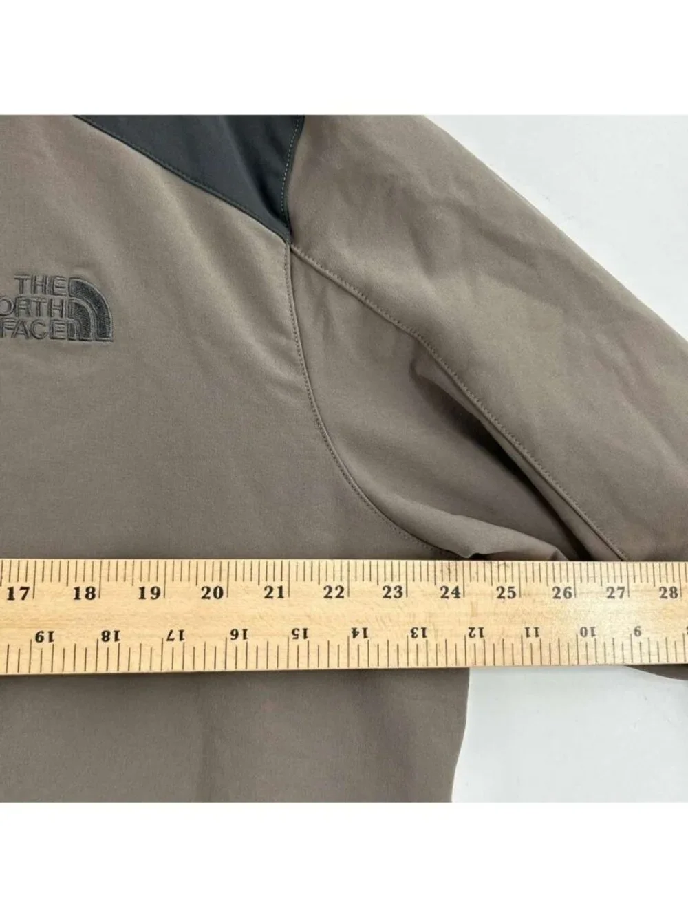 The North Face Apex Bionic Jacket Men's XL Gray & Beige Full Zip Windwall Hiking